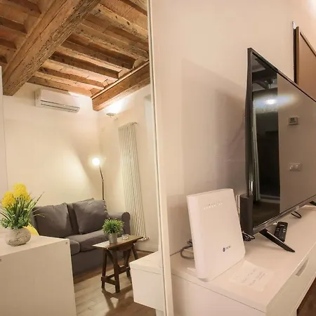 Oltrarno Suite In Florenz Exterior foto